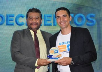 SINDARE e AUDIFISCO são homenageados no evento de 20 anos da EGEFAZ pela parceria institucional