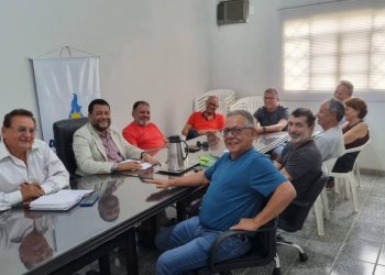 Diretores do SINDARE e AUDIFISCO realizam primeira grande reunião de 2025