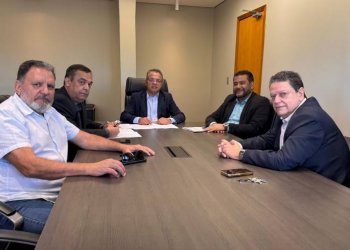 Representantes do SINDARE, da AUDIFISCO e do SINDIFISCAL, se reúnem com o Secretário da Fazenda e com o Superintendente Geral de Contabilidade. Redaf, Pedaaf e outras gratificações em pauta